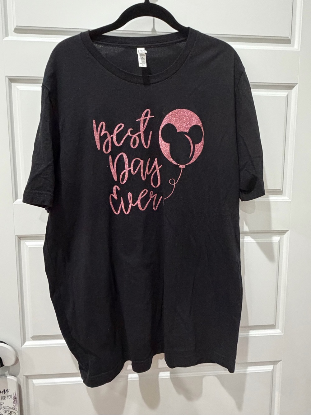 Black Tee with Pink Glitter 'Best Day Ever' Balloon